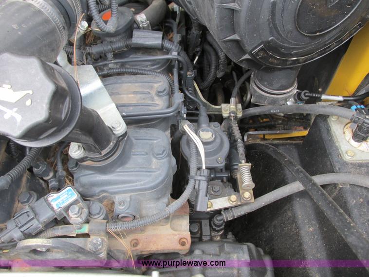 image for item G8823 2011 New Holland L225 skid steer