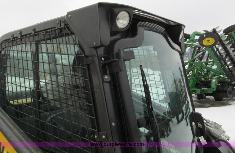 image for item G8823 2011 New Holland L225 skid steer