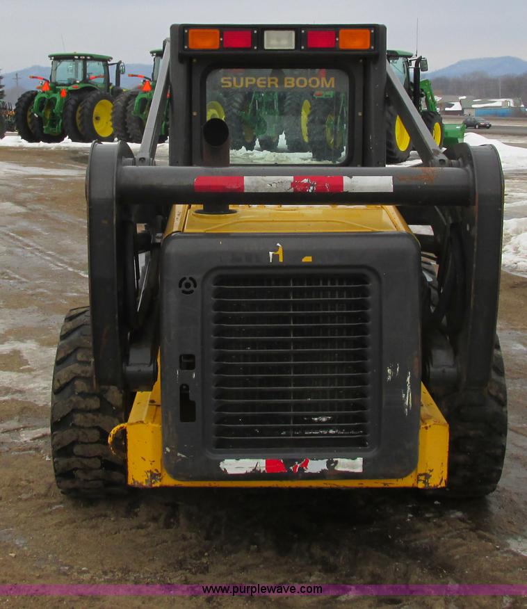 image for item G8826 2005 New Holland LS185B skid steer