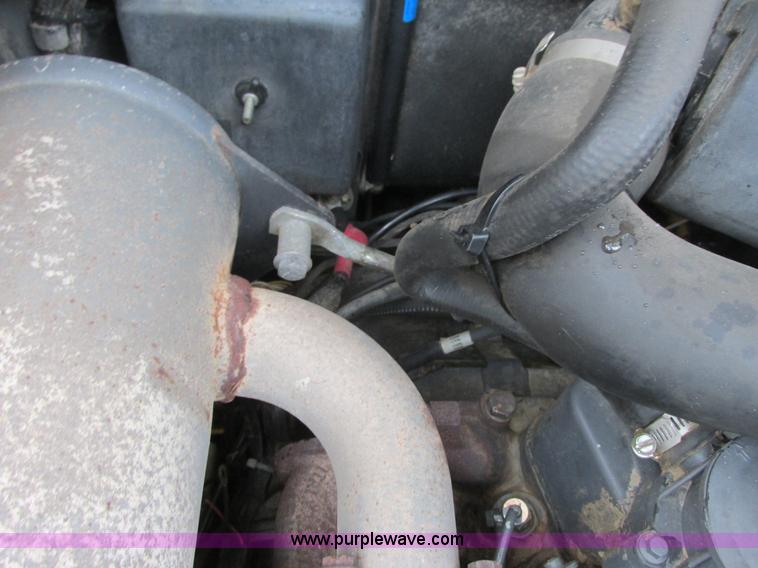 image for item G8826 2005 New Holland LS185B skid steer