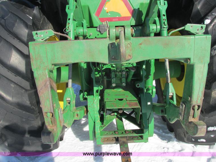 image for item G8828 1996 John Deere 8200 MFWD tractor