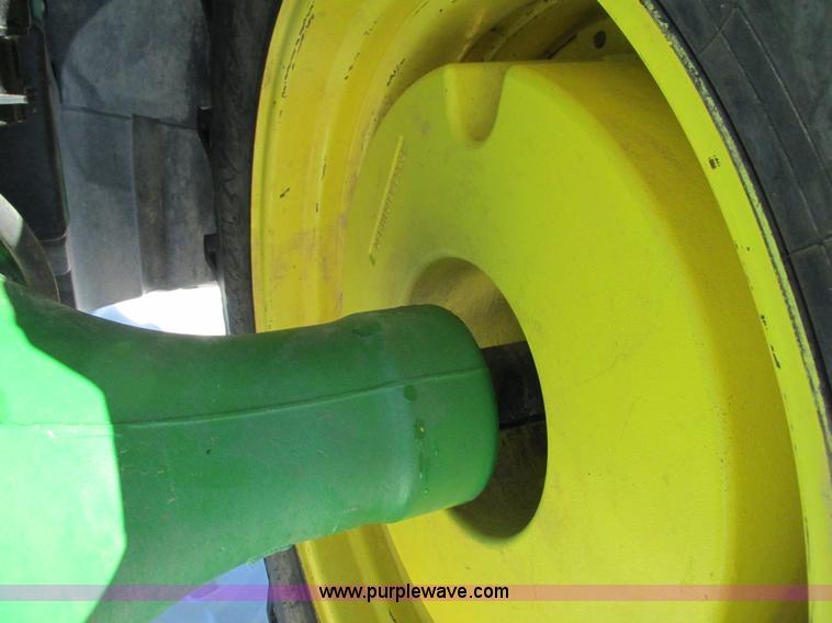 image for item G8828 1996 John Deere 8200 MFWD tractor