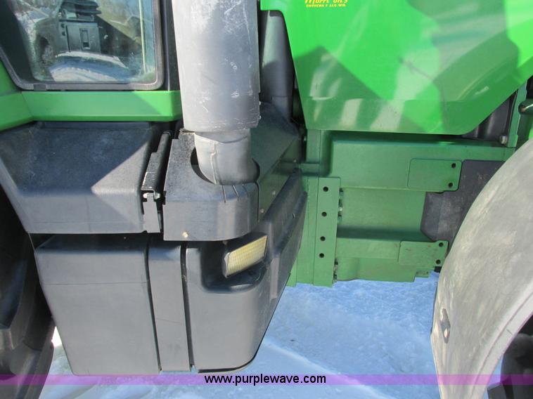 image for item G8828 1996 John Deere 8200 MFWD tractor