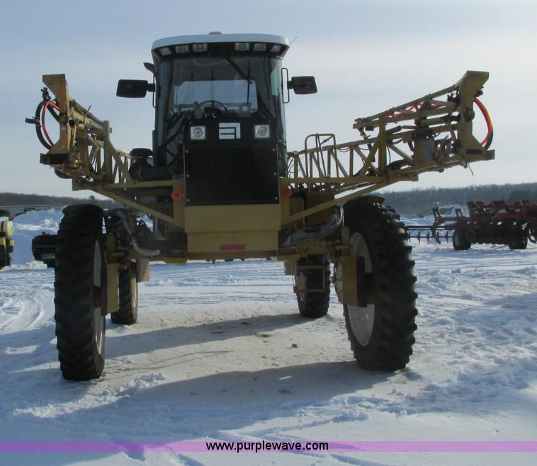 image for item G8830 1997 Ag-Chem RoGator 854 self-propelled sprayer