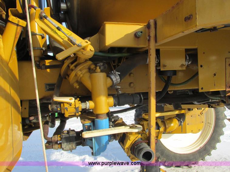 image for item G8830 1997 Ag-Chem RoGator 854 self-propelled sprayer