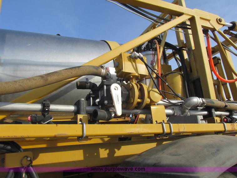 image for item G8830 1997 Ag-Chem RoGator 854 self-propelled sprayer