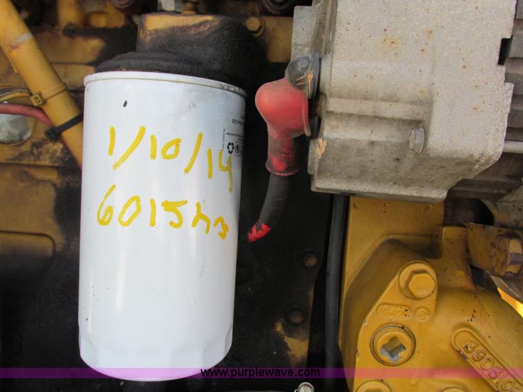 image for item G8830 1997 Ag-Chem RoGator 854 self-propelled sprayer