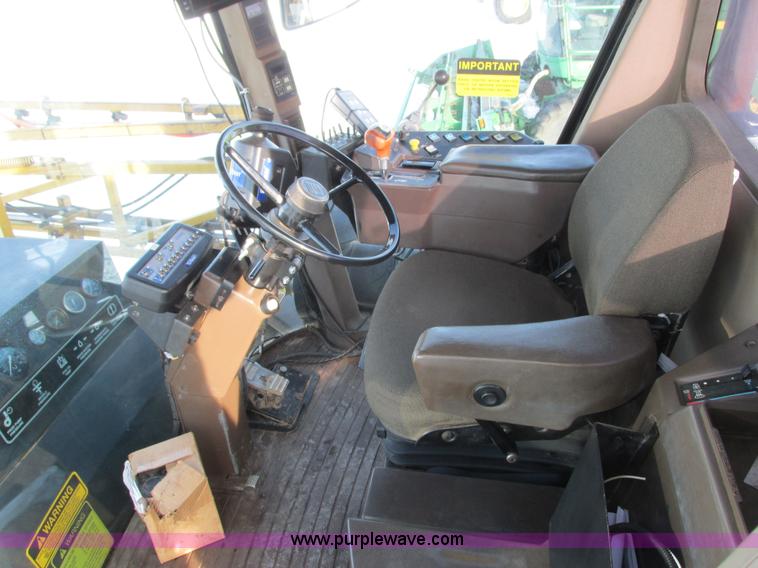 image for item G8830 1997 Ag-Chem RoGator 854 self-propelled sprayer