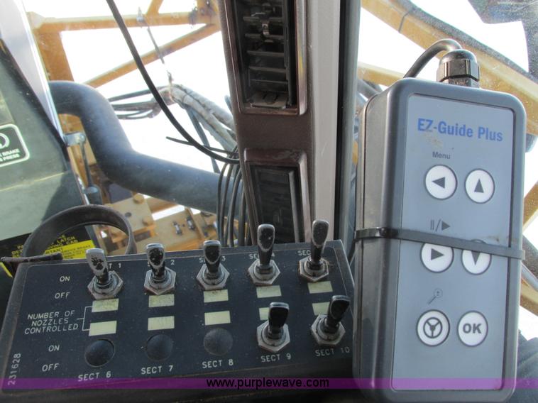 image for item G8830 1997 Ag-Chem RoGator 854 self-propelled sprayer