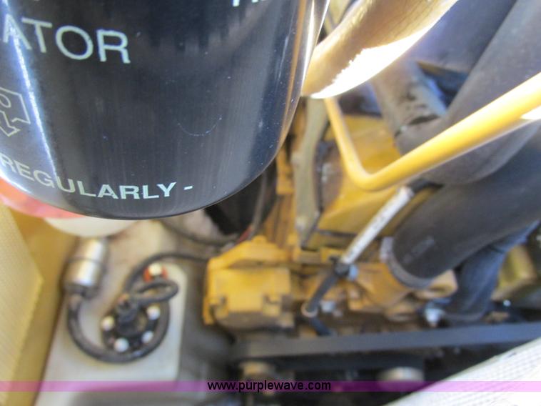 image for item G8831 2012 John Deere 318D skid steer