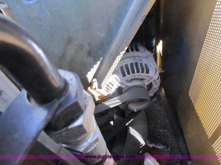 image for item G8831 2012 John Deere 318D skid steer