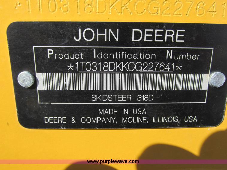 image for item G8831 2012 John Deere 318D skid steer