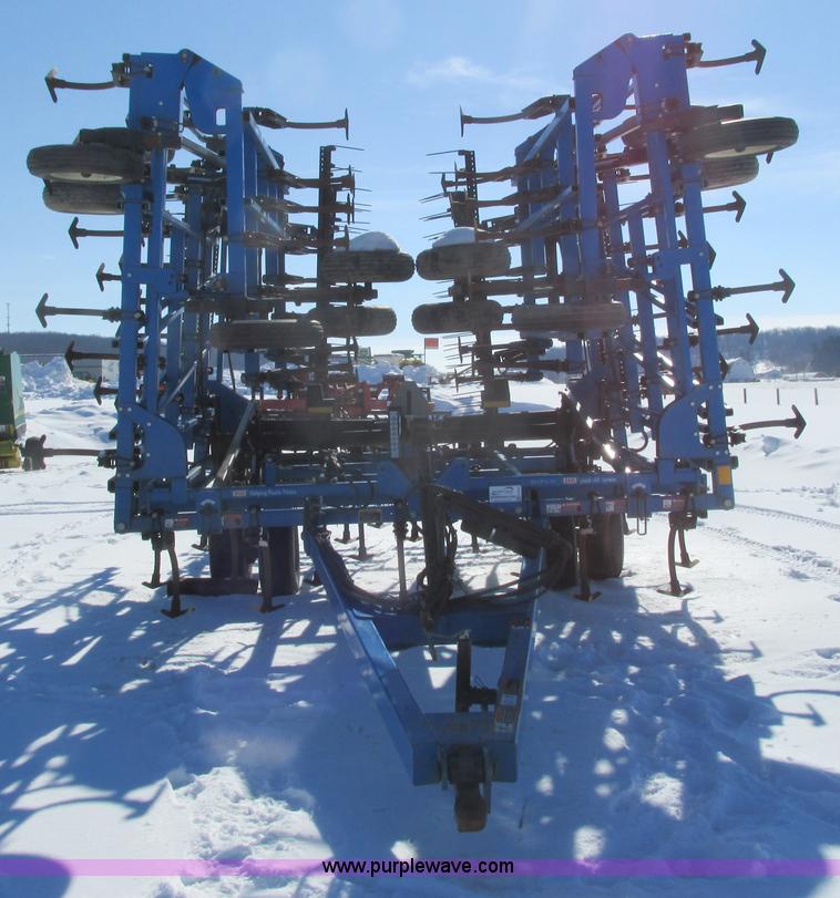 image for item G8832 DMI Tigermate II field cultivator