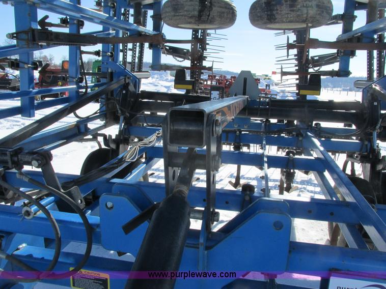 image for item G8832 DMI Tigermate II field cultivator