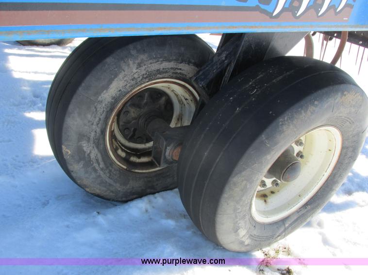 image for item G8832 DMI Tigermate II field cultivator