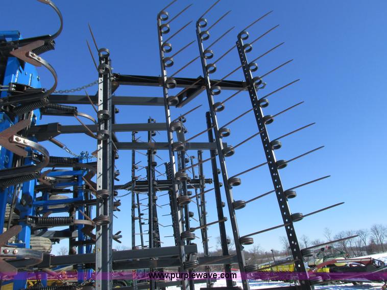 image for item G8832 DMI Tigermate II field cultivator