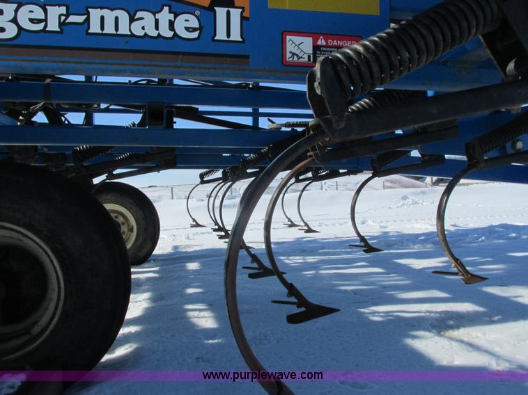 image for item G8832 DMI Tigermate II field cultivator