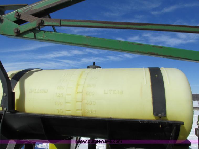 image for item G8837 1997 John Deere 1760 planter