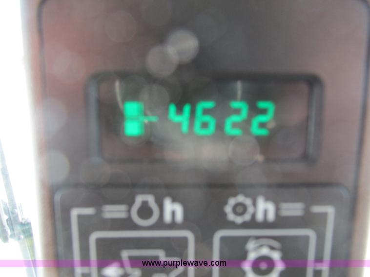 image for item G8843 1992 John Deere 9500 combine