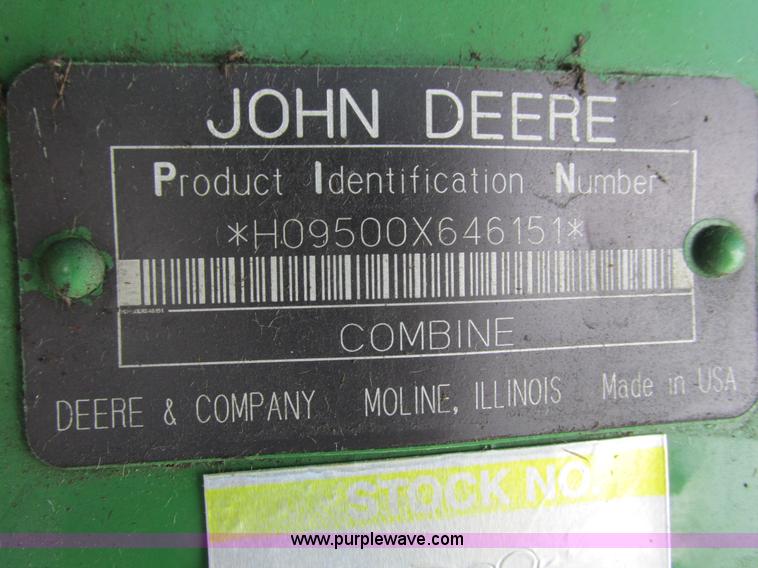 image for item G8843 1992 John Deere 9500 combine
