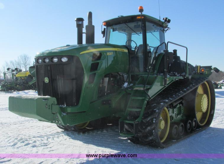 image for item G8844 2010 John Deere 9530T tractor