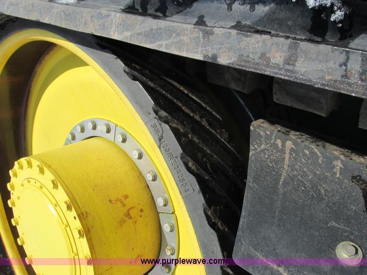 image for item G8844 2010 John Deere 9530T tractor