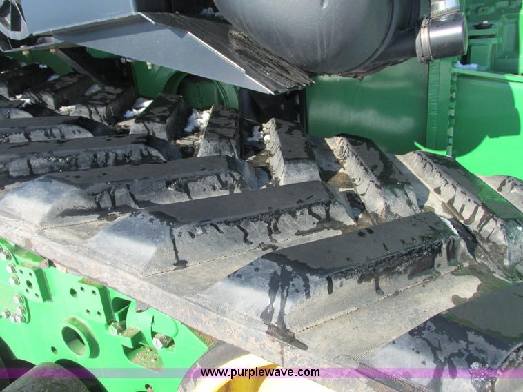 image for item G8844 2010 John Deere 9530T tractor