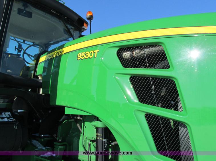 image for item G8844 2010 John Deere 9530T tractor