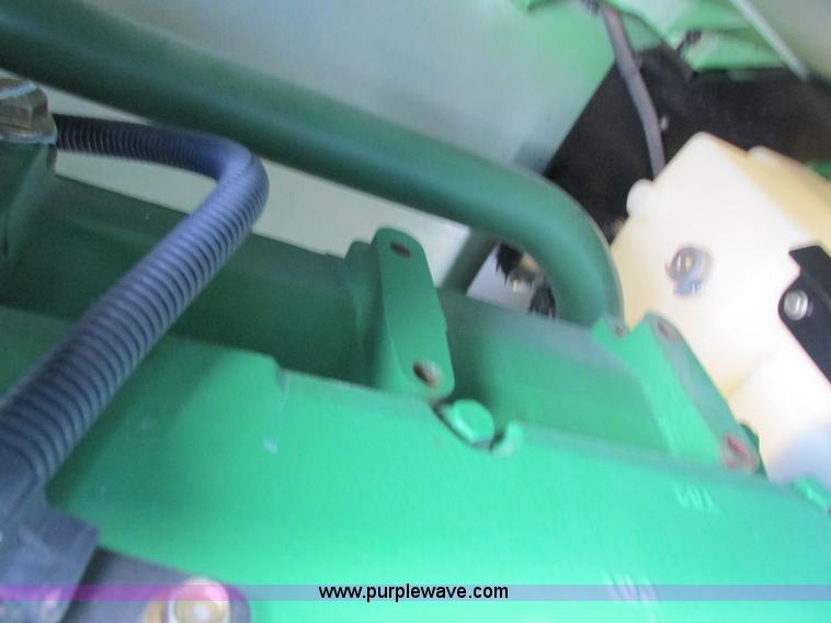 image for item G8844 2010 John Deere 9530T tractor