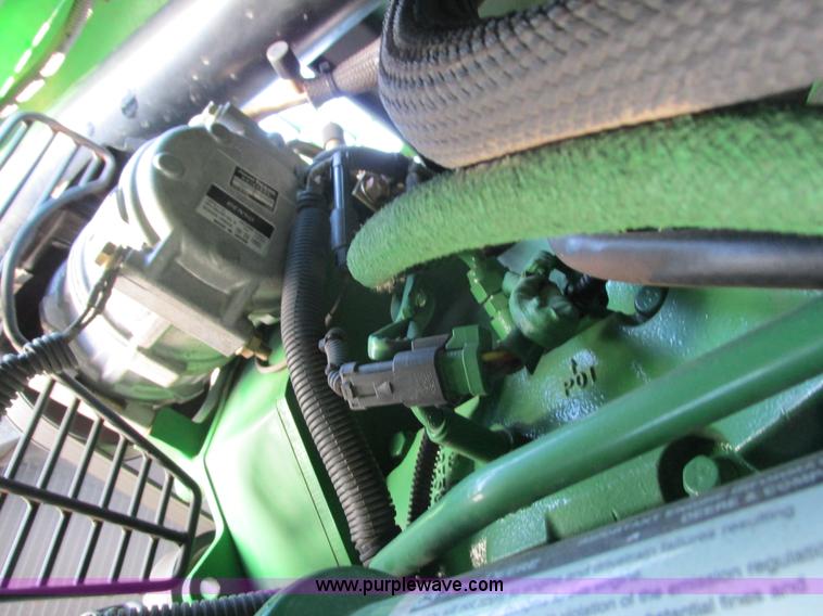 image for item G8844 2010 John Deere 9530T tractor