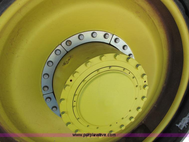 image for item G8844 2010 John Deere 9530T tractor