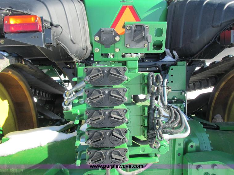 image for item G8844 2010 John Deere 9530T tractor