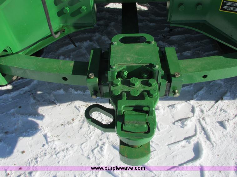 image for item G8844 2010 John Deere 9530T tractor