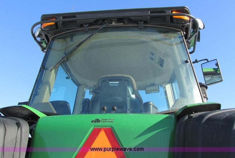 image for item G8844 2010 John Deere 9530T tractor