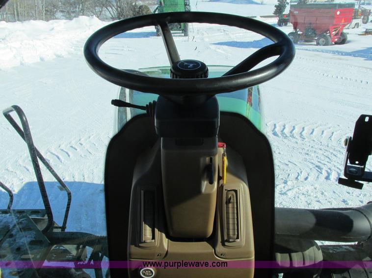 image for item G8844 2010 John Deere 9530T tractor