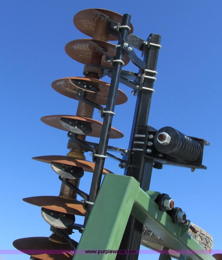 image for item G8846 2010 Wishek 862NT 30' tandem disk