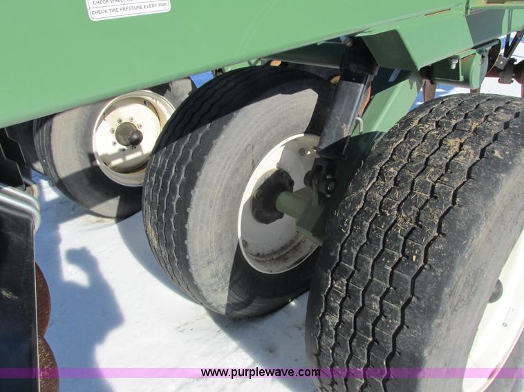 image for item G8846 2010 Wishek 862NT 30' tandem disk