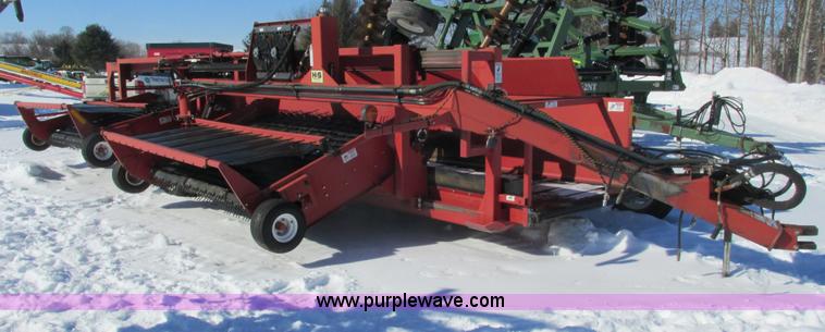 image for item G8847 2005 H&S TWM2-P hay merger