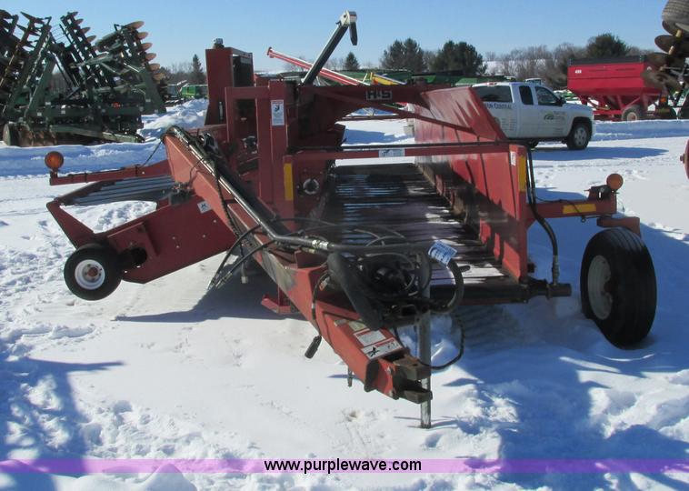 image for item G8847 2005 H&S TWM2-P hay merger