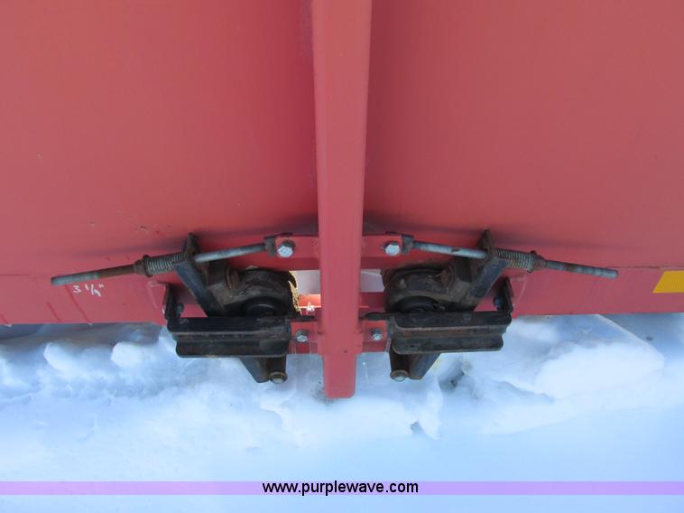 image for item G8847 2005 H&S TWM2-P hay merger