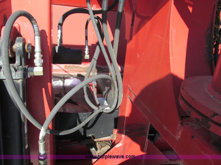 image for item G8847 2005 H&S TWM2-P hay merger