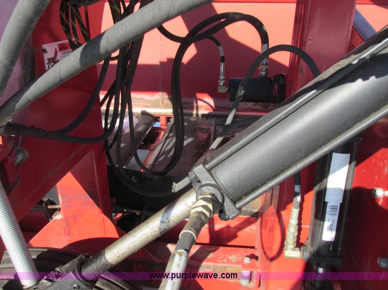 image for item G8847 2005 H&S TWM2-P hay merger