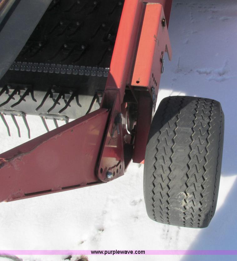 image for item G8847 2005 H&S TWM2-P hay merger