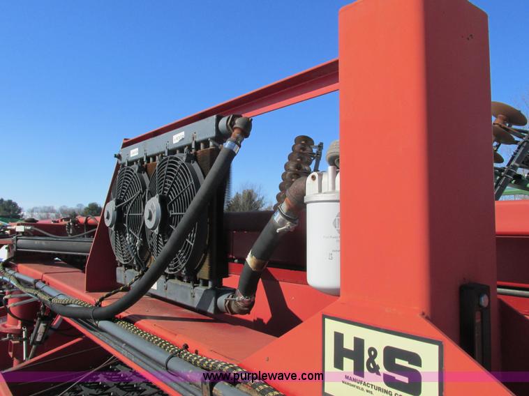 image for item G8847 2005 H&S TWM2-P hay merger