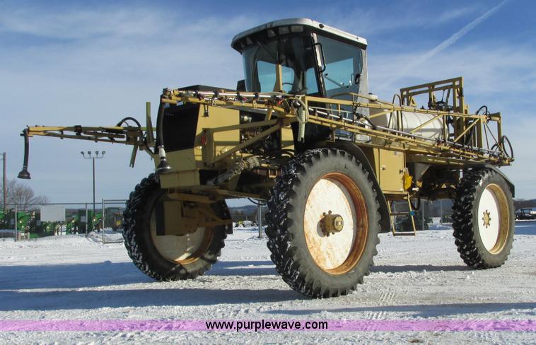 image for item G8851 1995 Ag-Chem RoGator 854 self-propelled sprayer