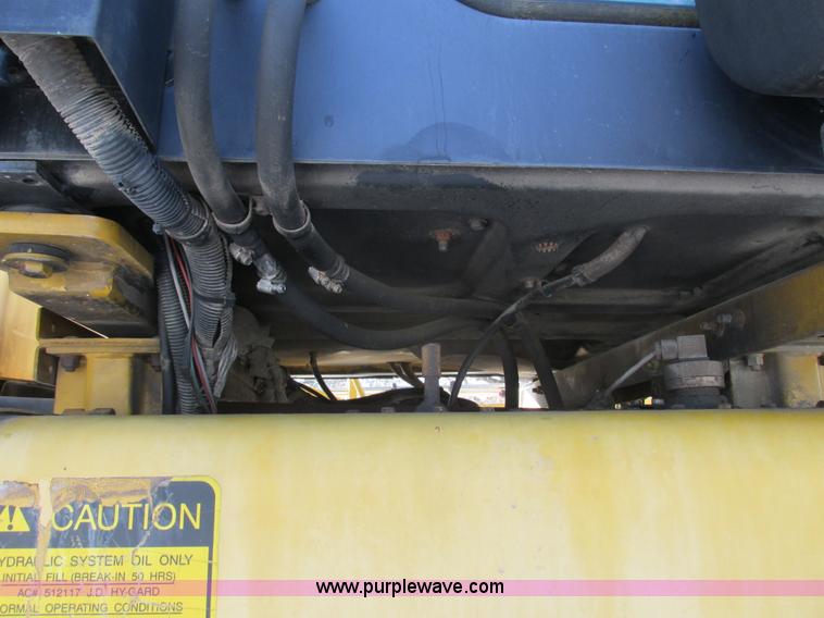 image for item G8851 1995 Ag-Chem RoGator 854 self-propelled sprayer