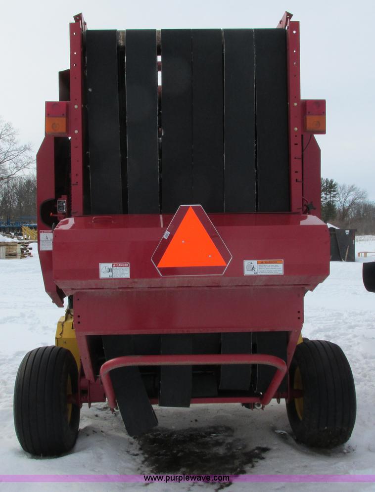 image for item G8857 2009 New Holland BR7070 baler