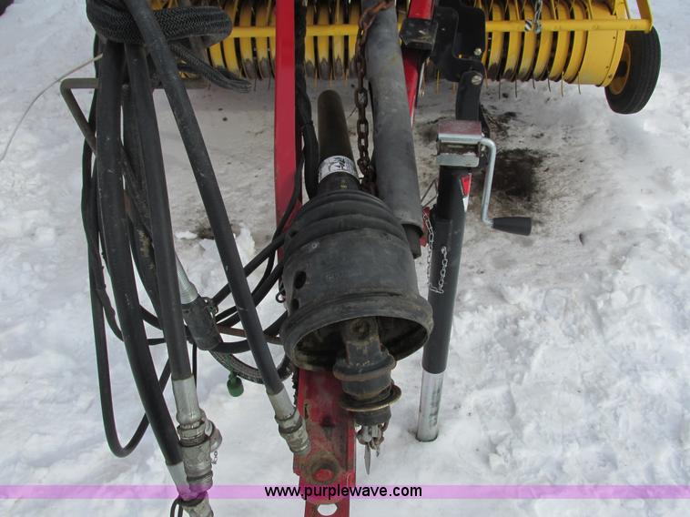 image for item G8857 2009 New Holland BR7070 baler