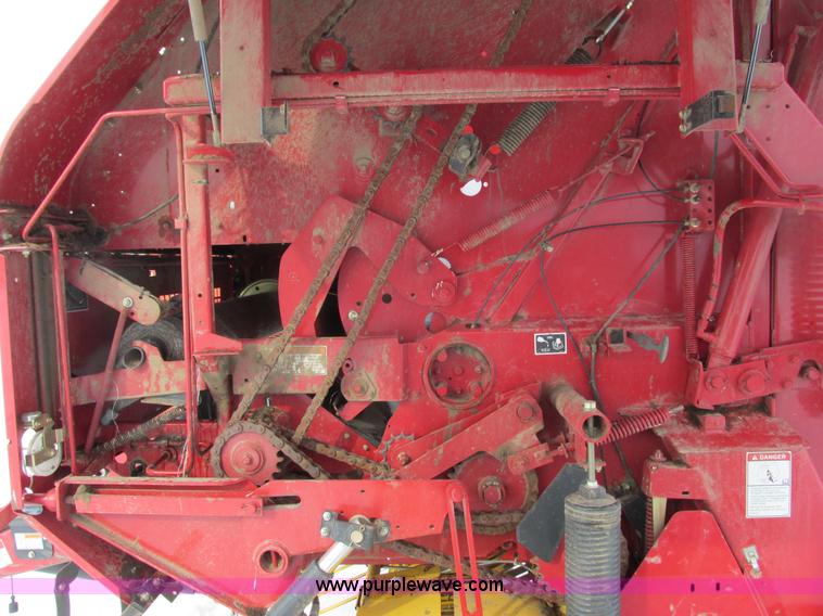 image for item G8857 2009 New Holland BR7070 baler