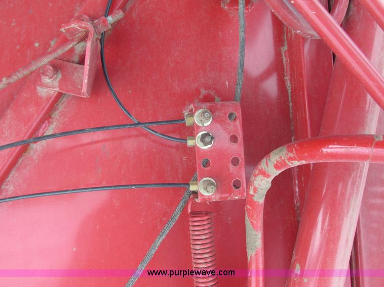 image for item G8857 2009 New Holland BR7070 baler